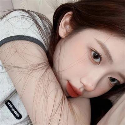 爱在人间 封面